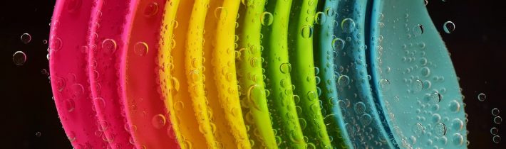 Čtyři důvody, proč se vyhnout plastovému nádobí a kuchyňskému náčiní