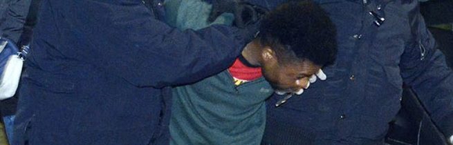 Černý červ! Nigerijec barbarsky zavraždil dívku z Říma