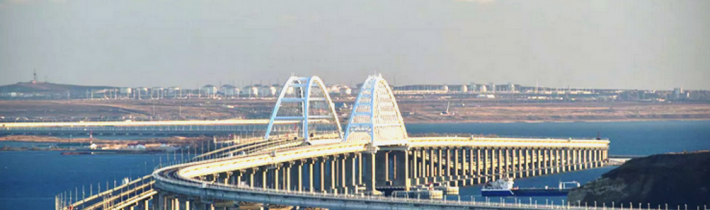 Odklepnuté: Brusel rozšíri sankcie voči Rusku za výstavbu Krymského mostu