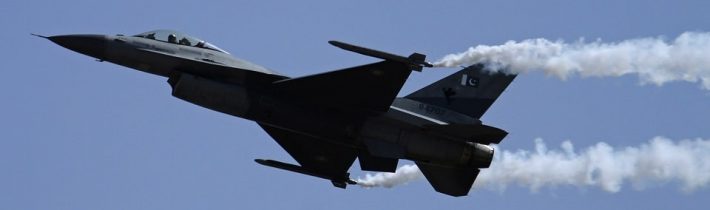 Splátky za stíhačky F-16 sa upravia, ministerstvo sa dohodlo s USA