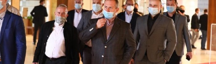 Bývalý predseda Národnej rady SR Andrej Danko:   „Konanie podpredsedu parlamentu Šeligu, ktorý vykázal poslancov ĽSNS zo sály je PROTIPRÁVNE“