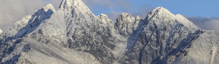 Na Slovensko znova zavial saharský prach, dostal sa až na Lomnický štít