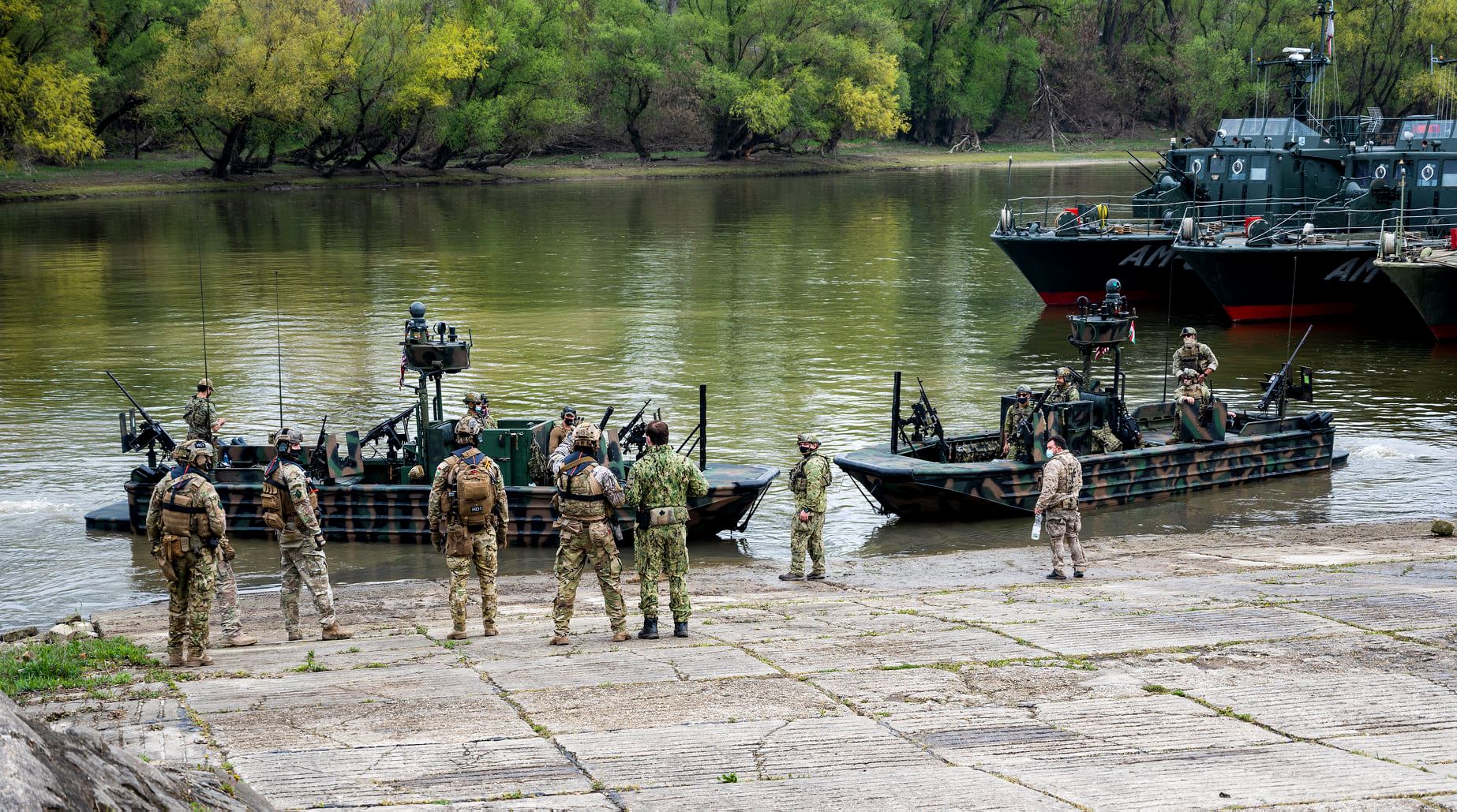 Na obrázku môže byť vonku