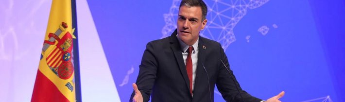 Za potlesku eurokomisaře Šefčoviče a šéfů velkých firem přichází mráz z Madridu. Španělská vláda plánuje sdílení domů, aut, vysoké daně, méně masa