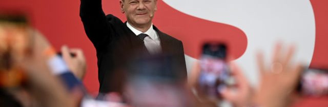 Zostavenie nemeckej vlády bude trvať mesiace, tvrdí diplomat. Najväčšie šance dáva Scholzovi