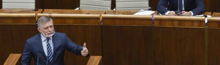 “Toto môže urobiť len zhúlený človek!” Fico sa rozčuľuje z “výletu” Sulíkovej dcéry do Dubaja za štátne. Podľa 5-dňovej zmluvy sa stala odborníčkou na právo v energetike.