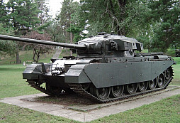 Nadčasový britský hlavní bojový tank Centurion v akci