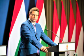 Vládním zmocněncem maďarské vlády pro vyšetřování finančních toků z USAID bude András László