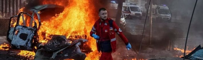 18+  VIDEA: Raketový útok na soustředění mužů AFU v centru Sum. (Mapa bitvy + 20 videí)