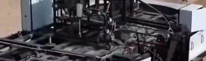 ❗️👍🏻🇨🇳🌺Čínské Vnitřní Mongolsko používá DRONY A ROBOTY ke zlepšení pouštěVideo ukazuje inteligentní