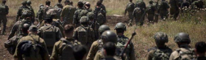Izrael povoláva do armády desaťtisíce záložníkov, aby rozšíril okupačnú vojnu v…