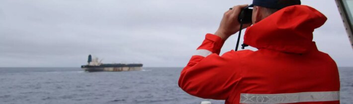 Británia si pripomenula svoju pirátsku minulosť, priznala účasť na zajatí „ruského“ tankera