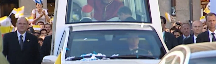 Nezvyčajné partnerstvo, ktoré trvá už takmer storočie: Vatikán a… Mercedes-Benz –