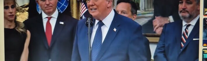 Trump hovoří o „tlaku na Putina“ po dalším ruském útoku na Kyjev: „Ukončovatel válek“ hovoří tvrdě..