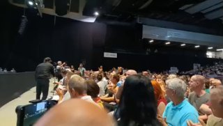Privitanie Mácovskeho …