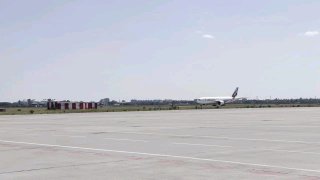Na Slovensko pricestoval prezident Spojených arabských emirátov–> https://t…