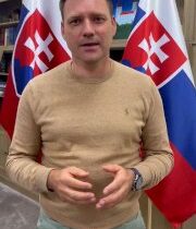 Tamara vás zháňala….