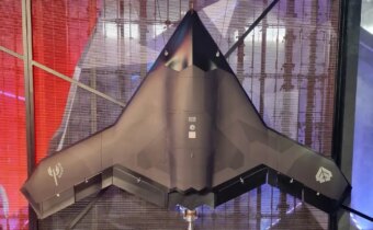 Poľsko predstavilo nový útočný „stealth“ dron