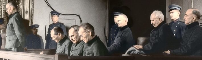 Stalinova pomsta: Když nacisté stanuli před soudem v Rize (1946)