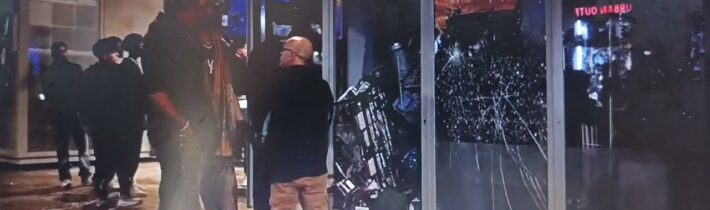 BARCELONA VYBUCHUJE! Sto lidí uvězněno; násilníci rabují obchody a zapalují ohně v centru města…