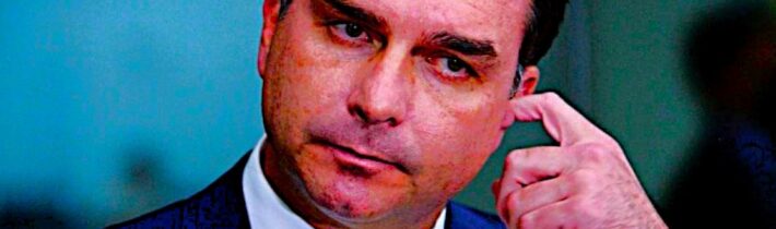 Brazílie: Nejvyšší soud nařizuje Fláviu Bolsonarovi odevzdat pasy