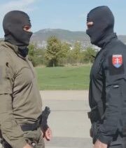 Keď bojuje jeden z nás, bojujeme všetci.  Pomôžme dcérke nášho kolegu! Príslušni…
