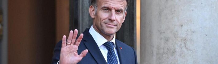 Politico: Francúzi bilancujú dve nekompetentné Macronove funkčné obdobia