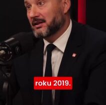 Blbeček na dobrú nocVallo o jeho plate. Ty si strašný chudáčik! nemáme ti urobiť…