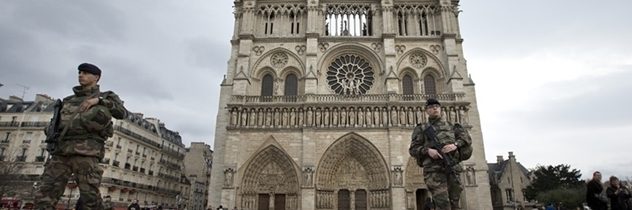 Nové informácie o útoku v Paríži: Útočník z Notre-Dame prisahal vernosť Islamskému štátu