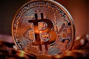 Zastupuje virtuální měna bitcoin zlato?