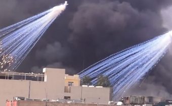 VIDEO Nečakané priznanie generála americkej vojenskej koalície: V Iraku sme použili biely fosfor. Zasiahol aj oblasti obývané civilistami, tvrdia aktivisti