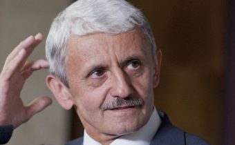 Dzurindov návrat do politiky? Denník špekuluje o konkrétnej strane