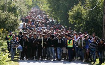 Evropská unie je ohledně migrace neschopná a pouze jen slibuje!
