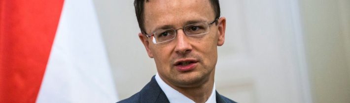 Maďarský šéf diplomacie obvinil EÚ z pokrytectva
