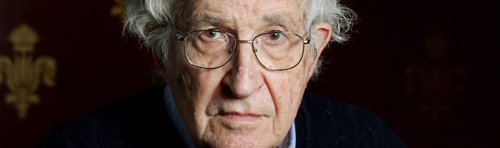 VIDEO: Noam Chomsky – Mocnosti operujú ako mafiáni