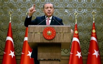 Ak skolabujú Turecko a Egypt, je to pre Európu koniec. Turecký profesor, ktorý utiekol pred Erdoganom, otvorene prehovoril o tamojšej situácii