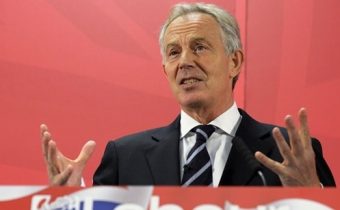 Blair presadzuje zlatú strednú cestu