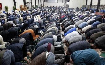 Zbožní moslimovia si ťažšie hľadajú prácu ako tí, ktorí islam nepraktizujú, ukazuje nemecká štúdia