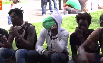 VIDEO: Zatýkanie ilegálnych imigrantov v centre Milána