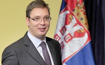 Srbsko: Mužov, ktorí vrazili do kolóny prezidenta, spájajú s organizovaným zločinom