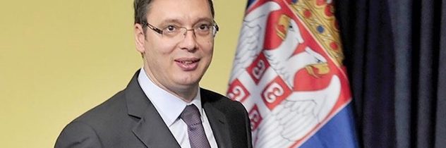 Srbsko: Mužov, ktorí vrazili do kolóny prezidenta, spájajú s organizovaným zločinom