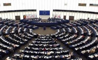 Europarlament odmietne všetky návrhy na predsedu EK, ak to nebudú špičkoví kandidáti