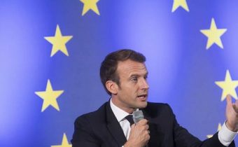 Macron sa usiluje získať banky z Londýna do Paríža
