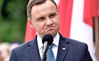 Polský prezident Duda tvrdí, že ideologie LGBT je horší než komunismus