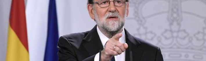 Premiér Rajoy prikázal rozpustiť katalánsku vládu