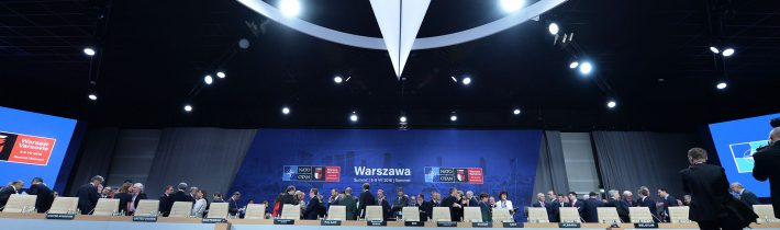 Jak nato odejít z NATO a nebýt při tom biti?