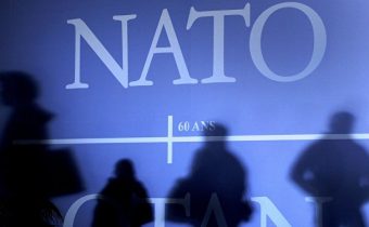 Slovensko má najmenej mladých podporovateľov NATO spomedzi krajín V4
