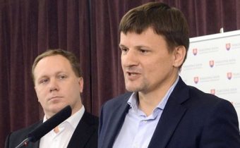 Súboj Hlinu a Vašečku je spor o budúcu tvár hnutia. Ani jeden z nich však nereprezentuje tradičné KDH, hovorí Peter Zajac