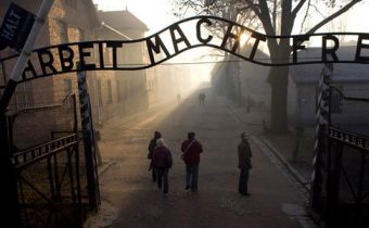 Poliaci chcú otvoriť múzeum Polokaustu, venované nežidovským obetiam vojny