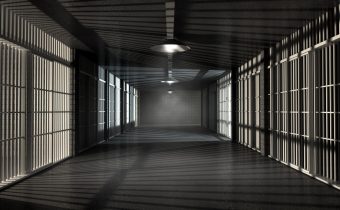 Úřady hrozí vězením pro neočkované Australany, kteří se snaží vstoupit do firem
